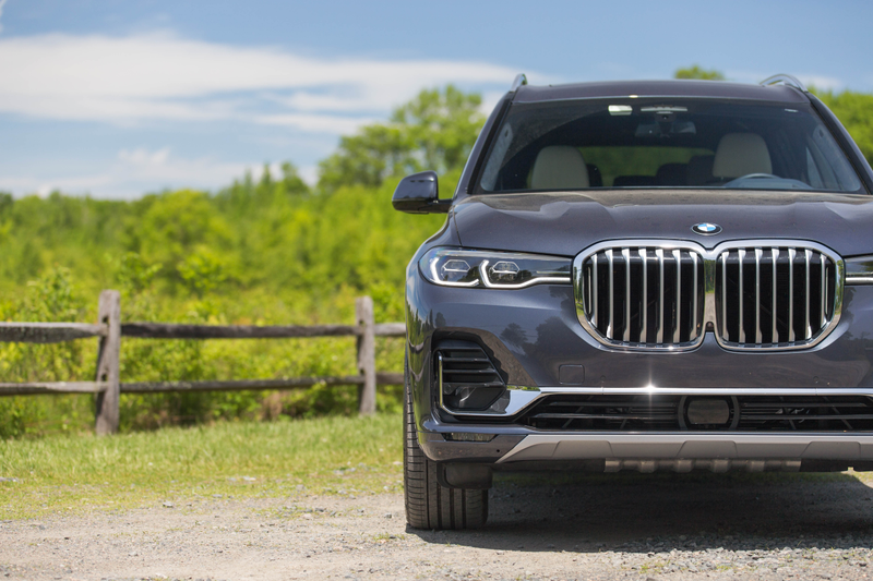 Illustration for article titled The 2019 BMW X7 Is Huge But So Great At High-Speed Cruising